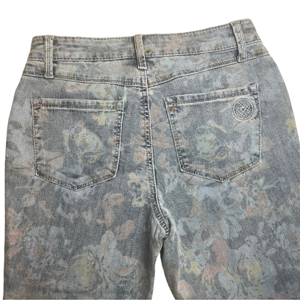 NWT Laurie Felt Classic Relaxed Straight Jeans with Floral Pattern Size 4P - Picture 7 of 12